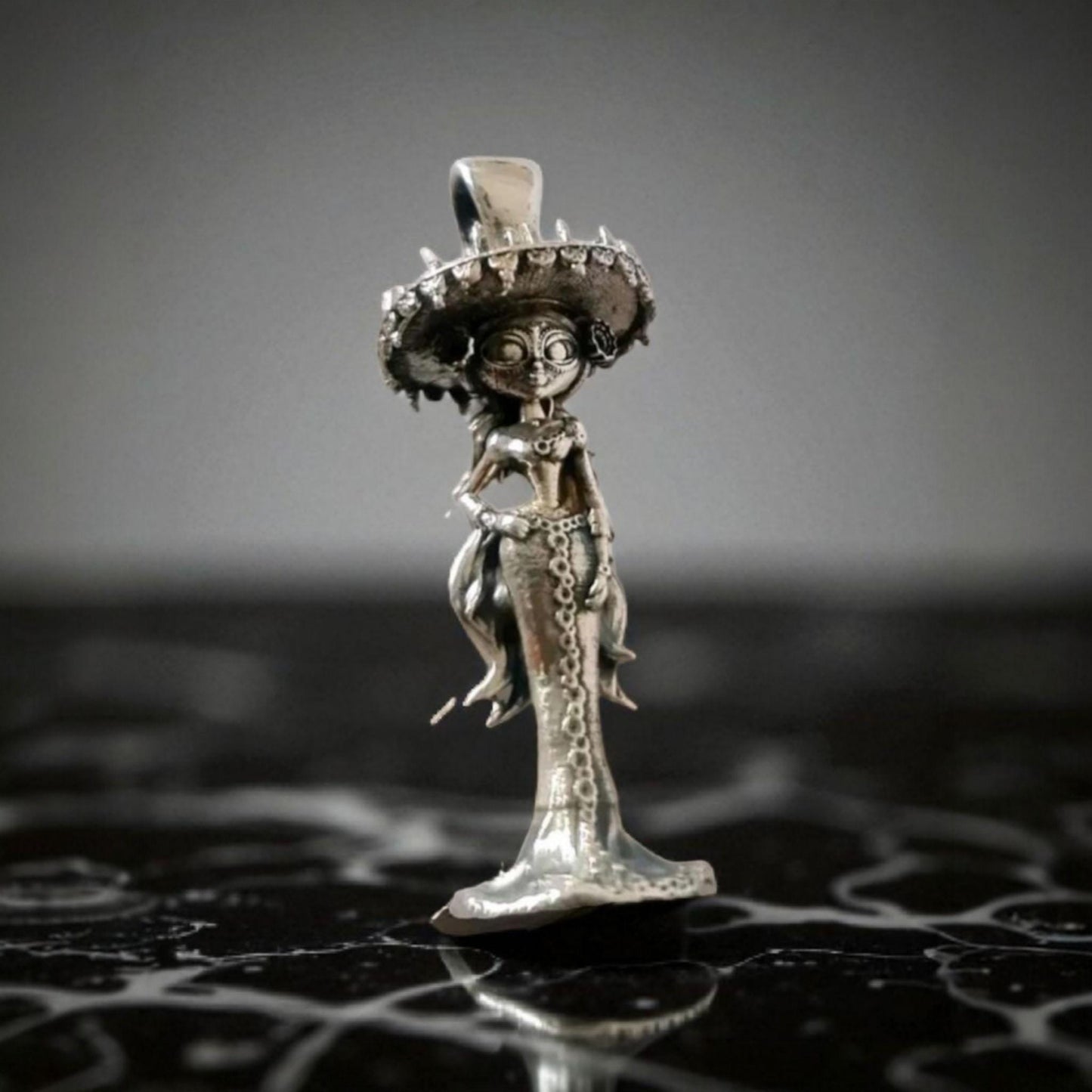 La Muerte Figurine Pendant: Handmade 925 Silver Cartoon character Jewelry