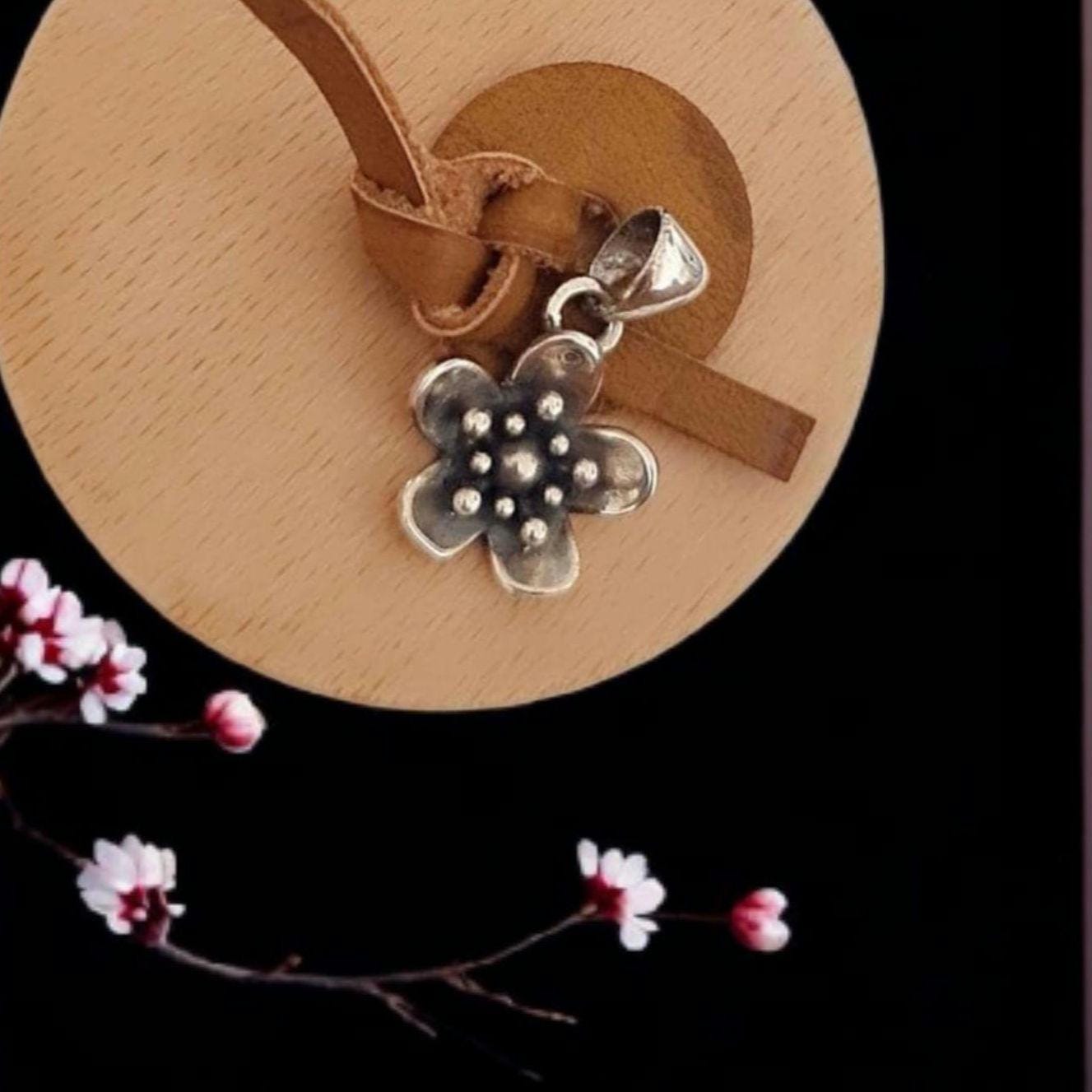 Sterling Silver Flower Pendant: Vintage Floral Charm  five-petal blossom