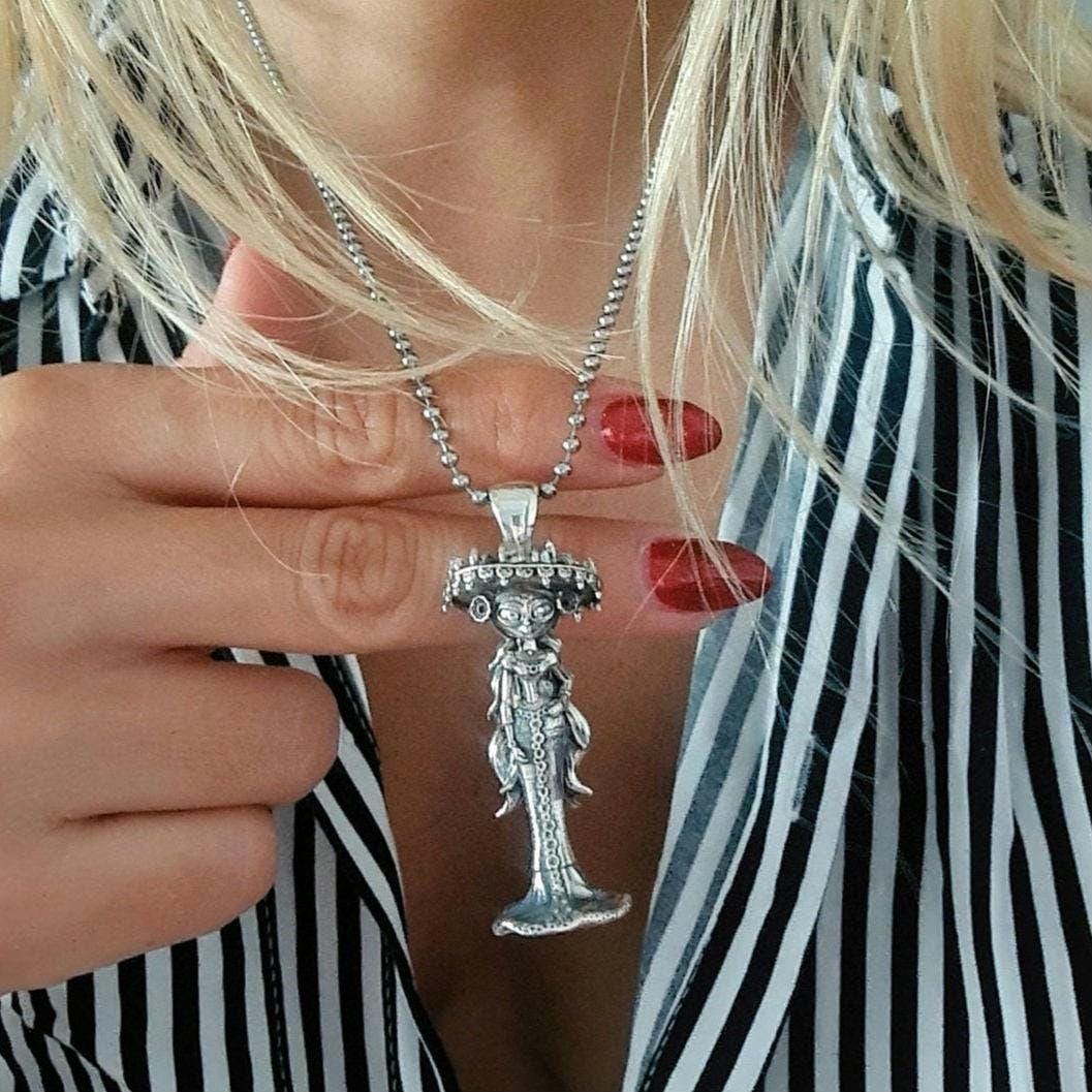 La Muerte Figurine Pendant: Handmade 925 Silver Cartoon character Jewelry