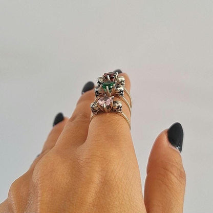 Sterling Silver Skull Solitaire Ring: Gothic promise  Zircon Stone